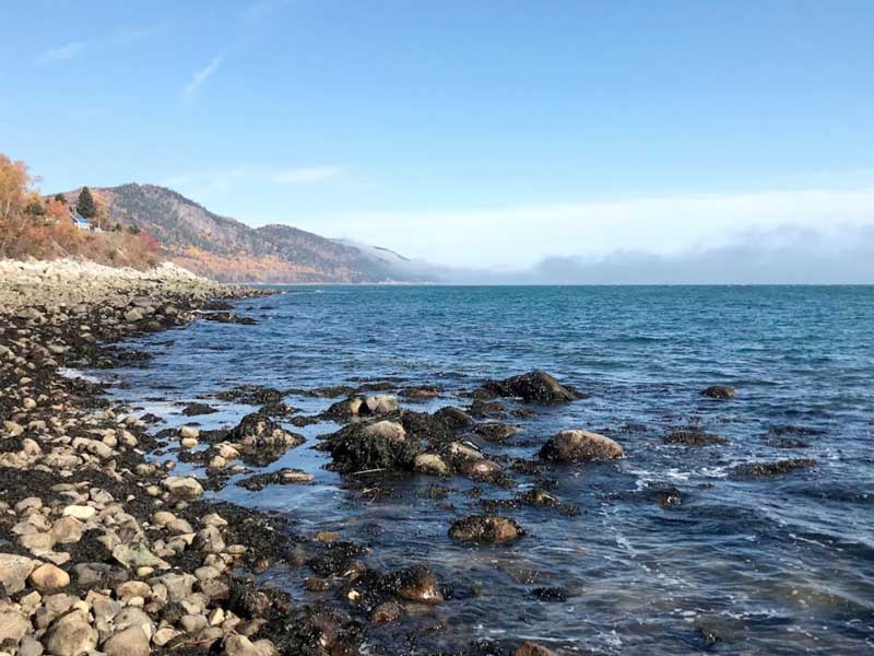 St-Simeon : la côte depuis la
halte-routiere-de-la-Rivière-Noire